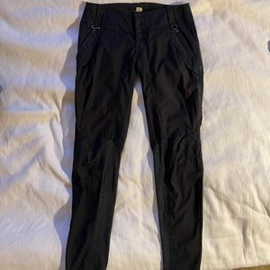 ✨Utility style cotton buckled low rise pants✨